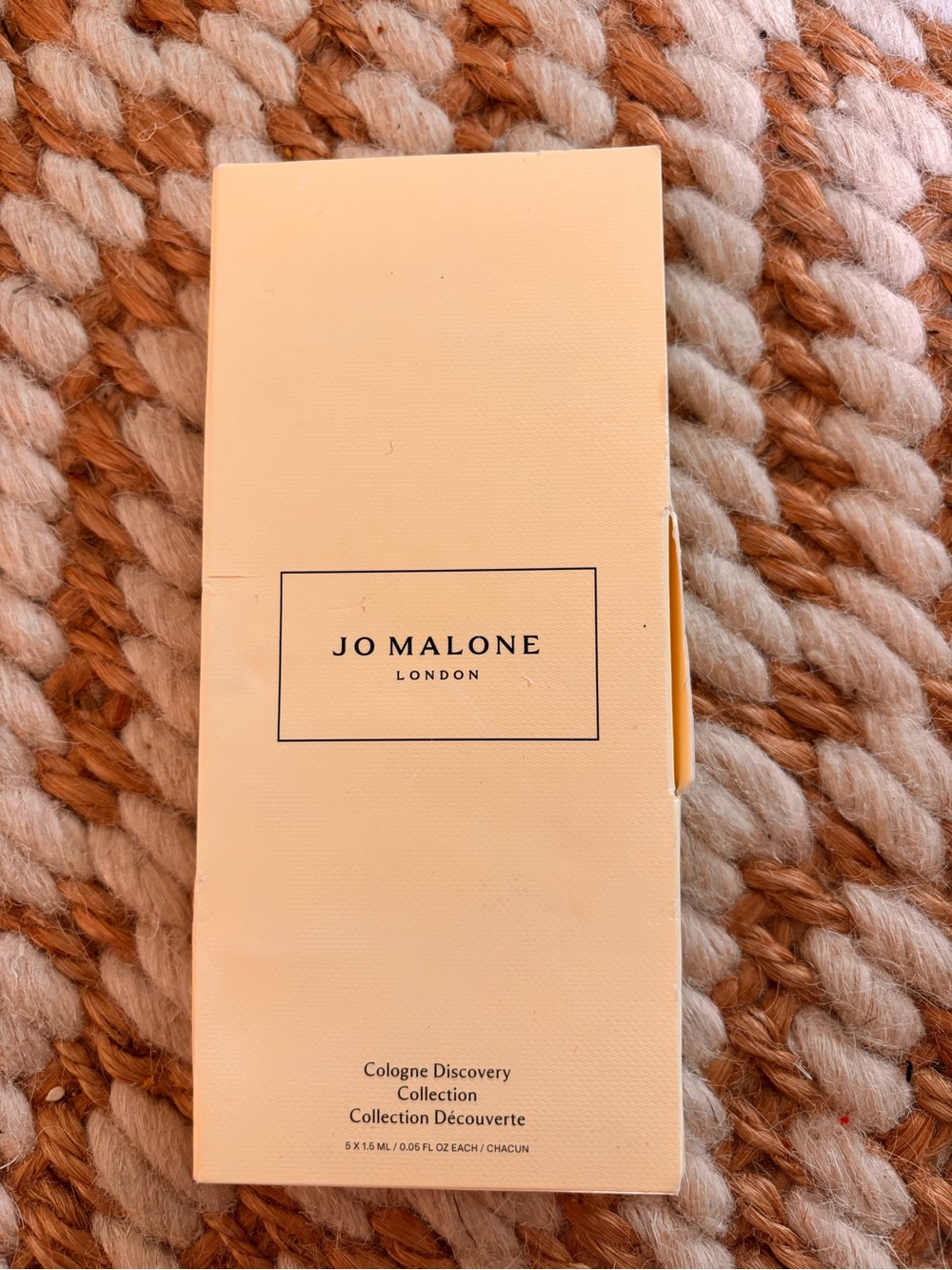 Jo Malone Pale Peach and Black Cologne Sample Set